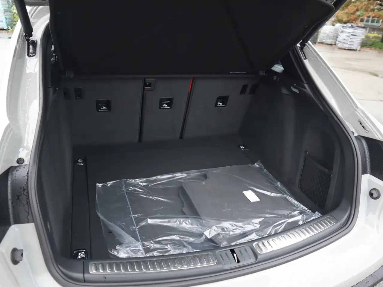 Porsche Macan снимка Porsche Macan