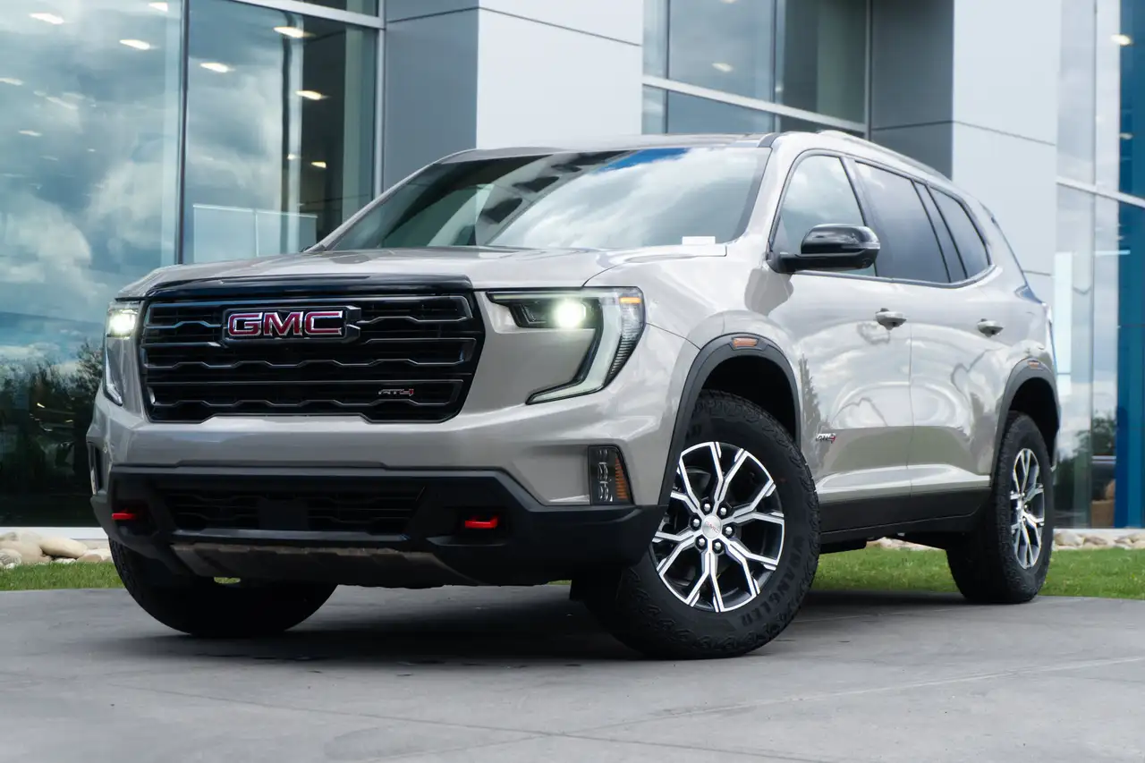 GMC Acadia снимка GMC Acadia