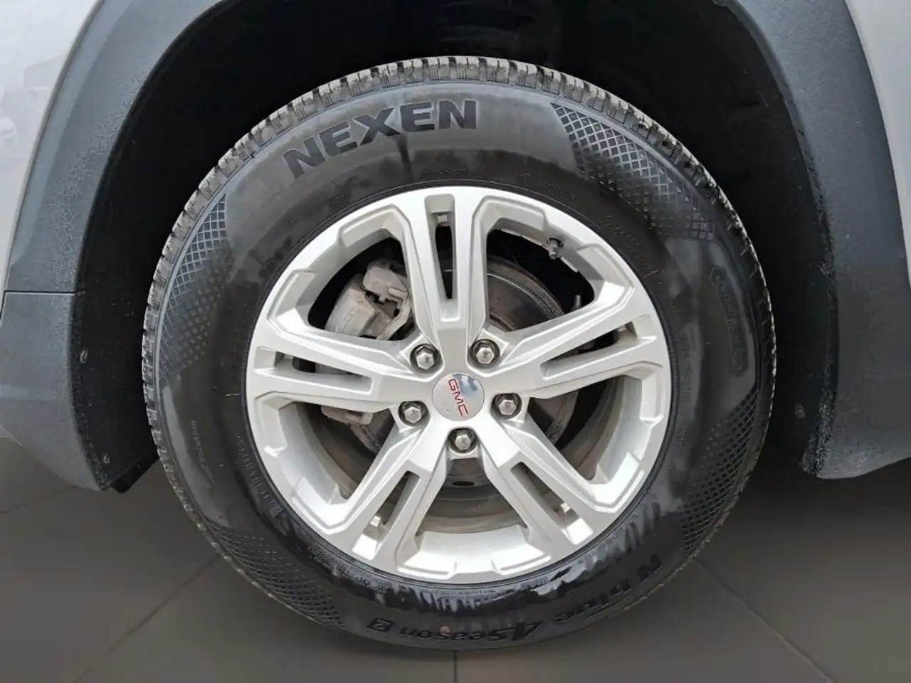 GMC Terrain photo GMC Terrain