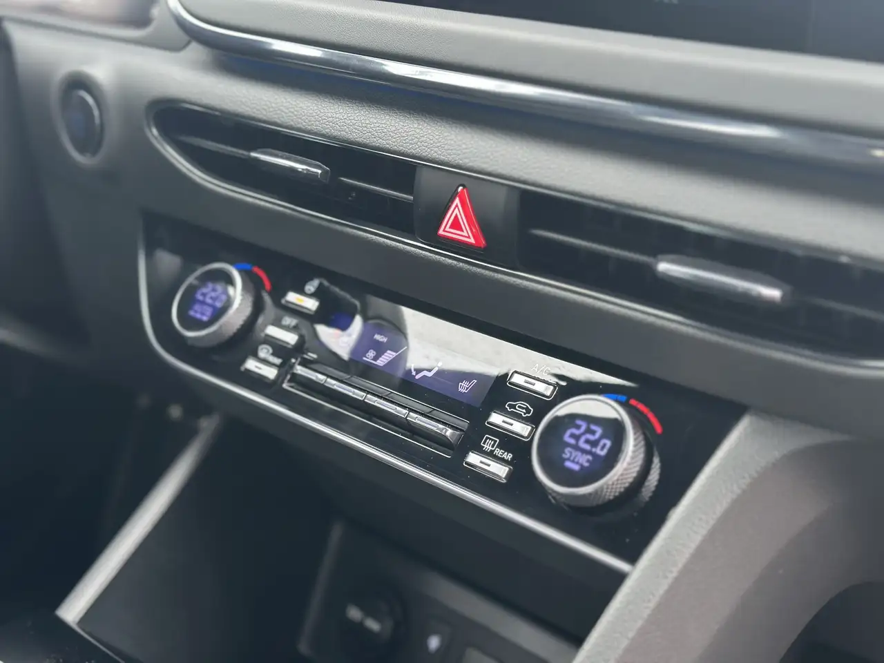 Hyundai SONATA снимка Hyundai SONATA