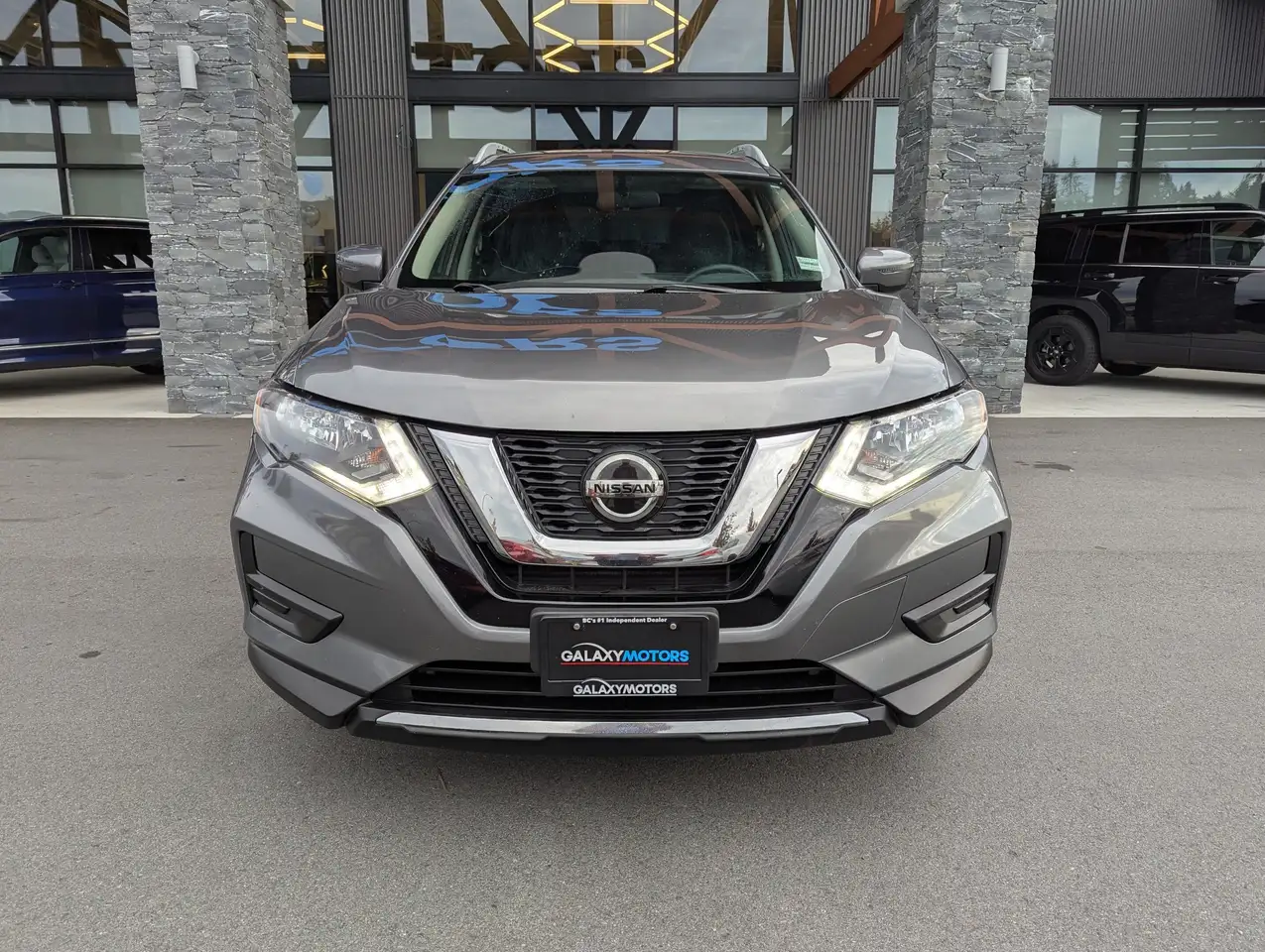Nissan Rogue снимка Nissan Rogue