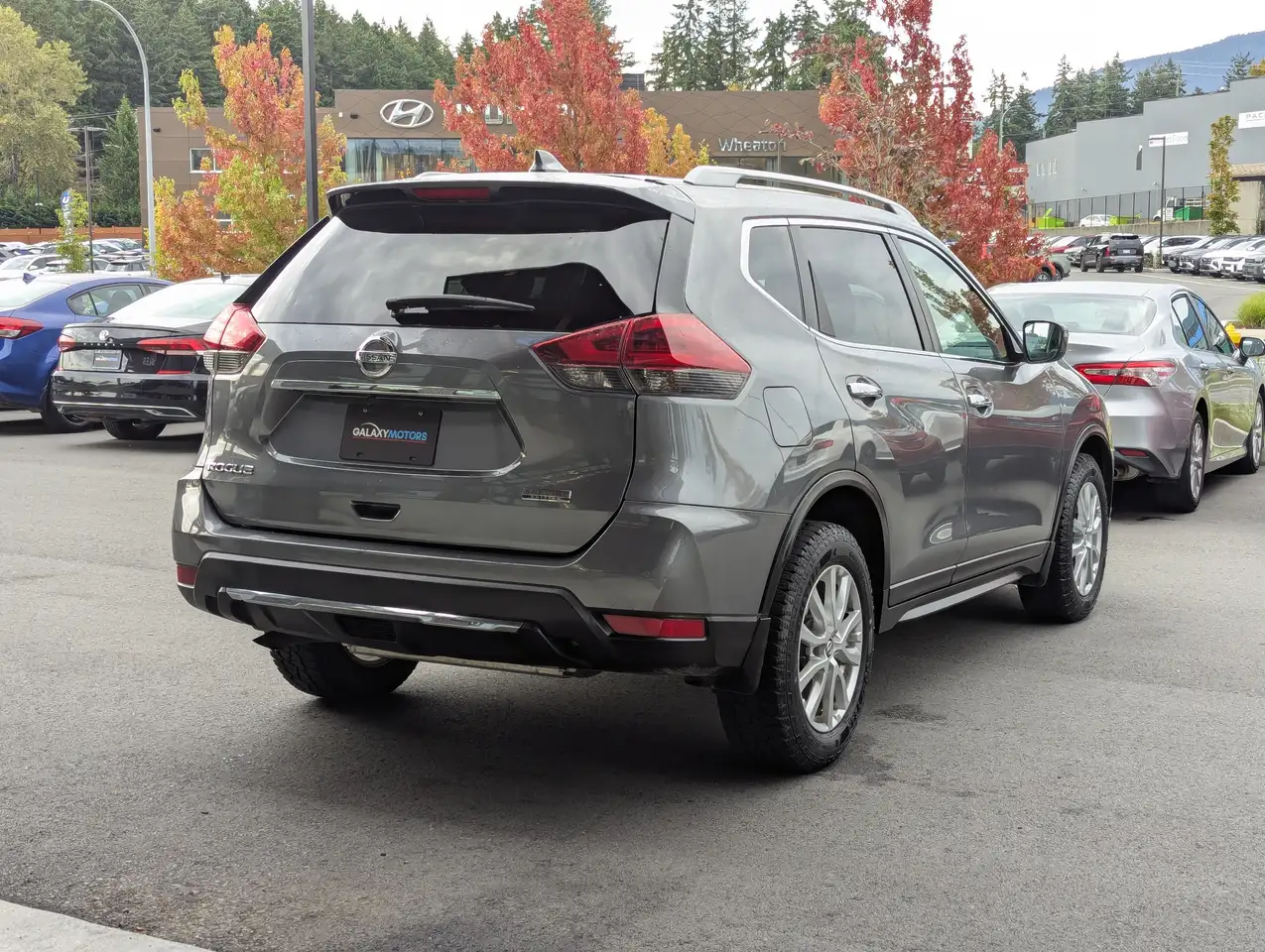 Nissan Rogue снимка Nissan Rogue
