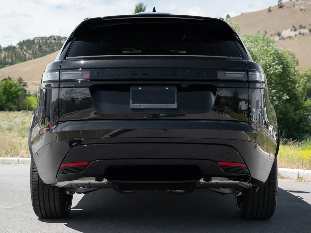 Land Rover Range Rover Velar photo Land Rover Range Rover Velar