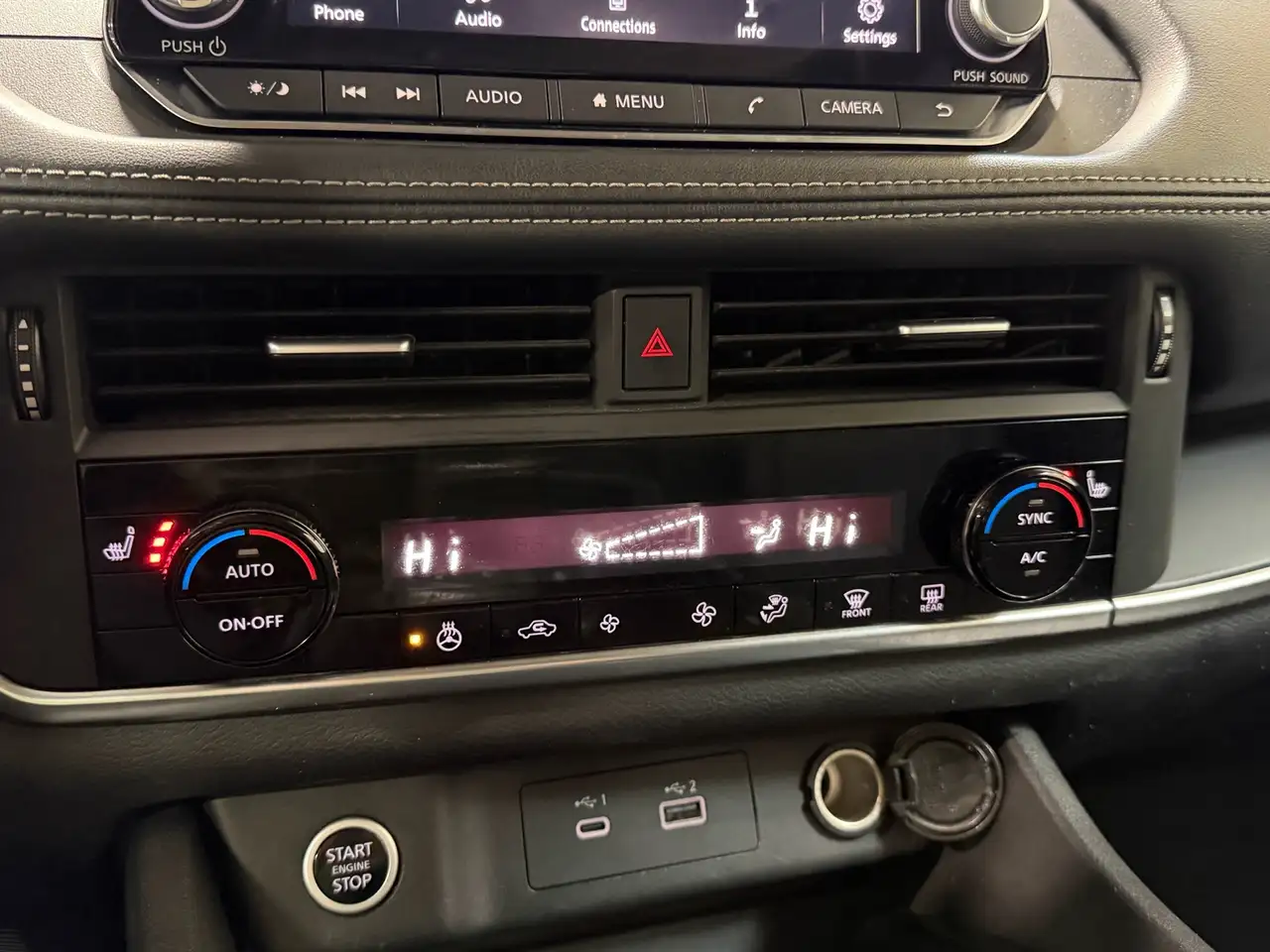 Nissan Rogue снимка Nissan Rogue