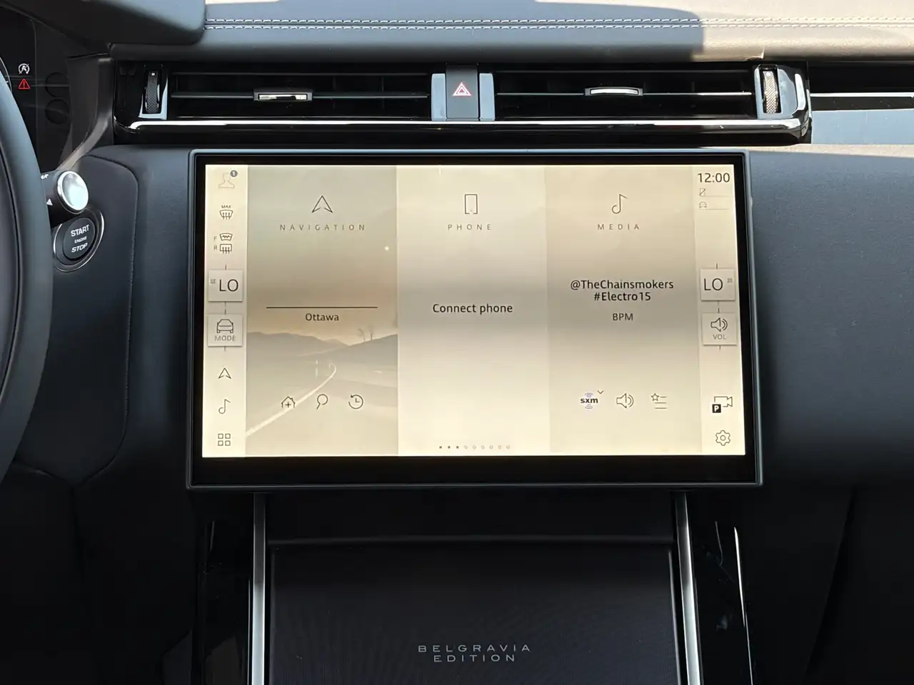 Land Rover Range Rover Velar photo Land Rover Range Rover Velar