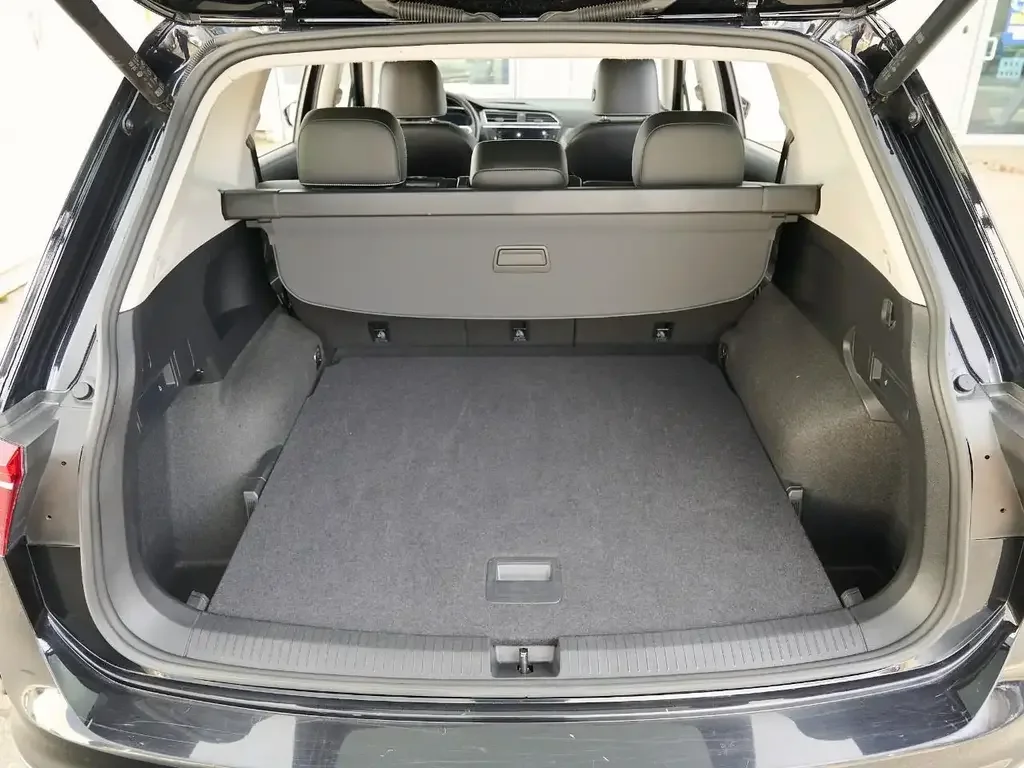 Volkswagen Tiguan снимка Volkswagen Tiguan