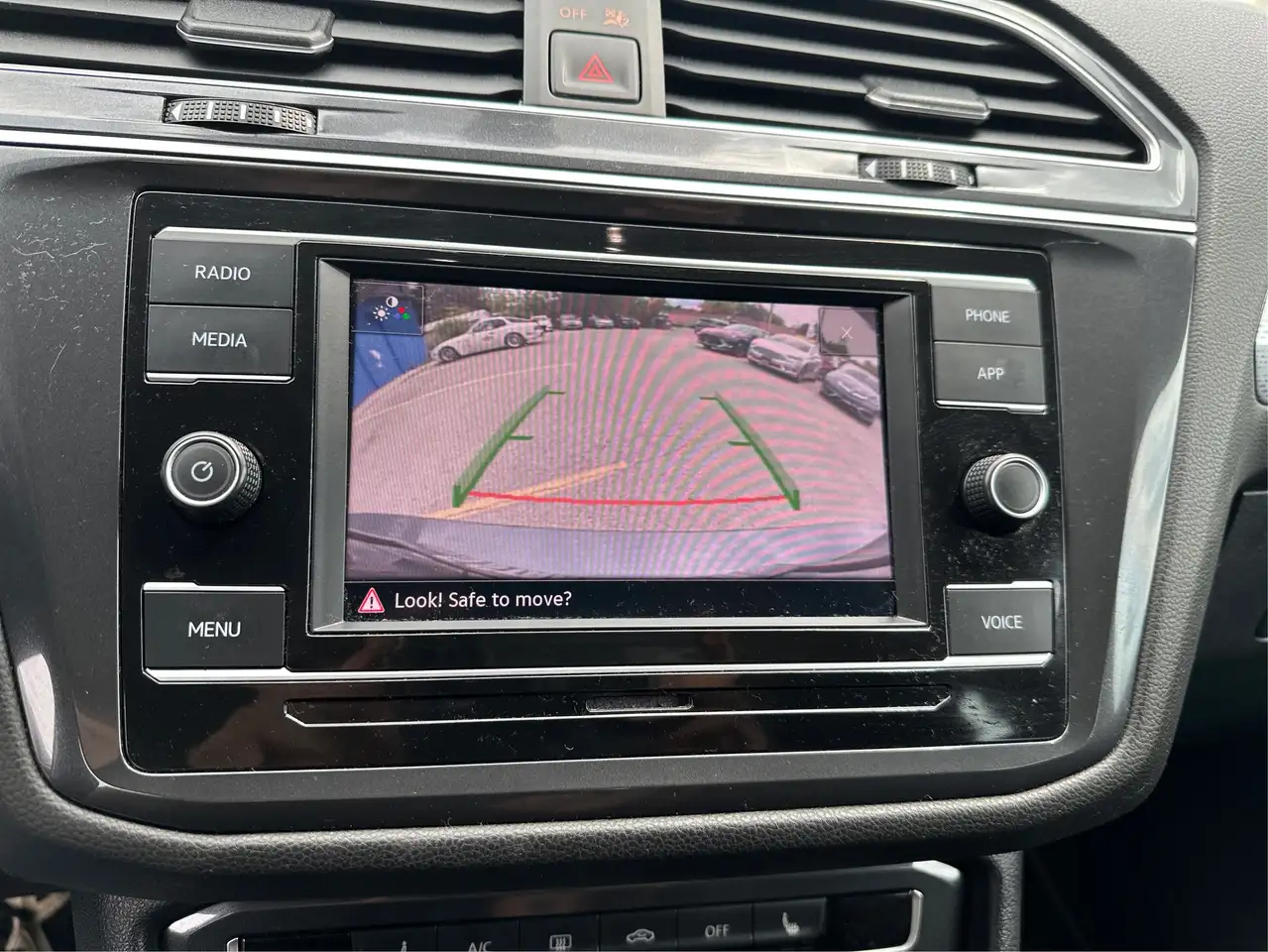Volkswagen Tiguan снимка Volkswagen Tiguan
