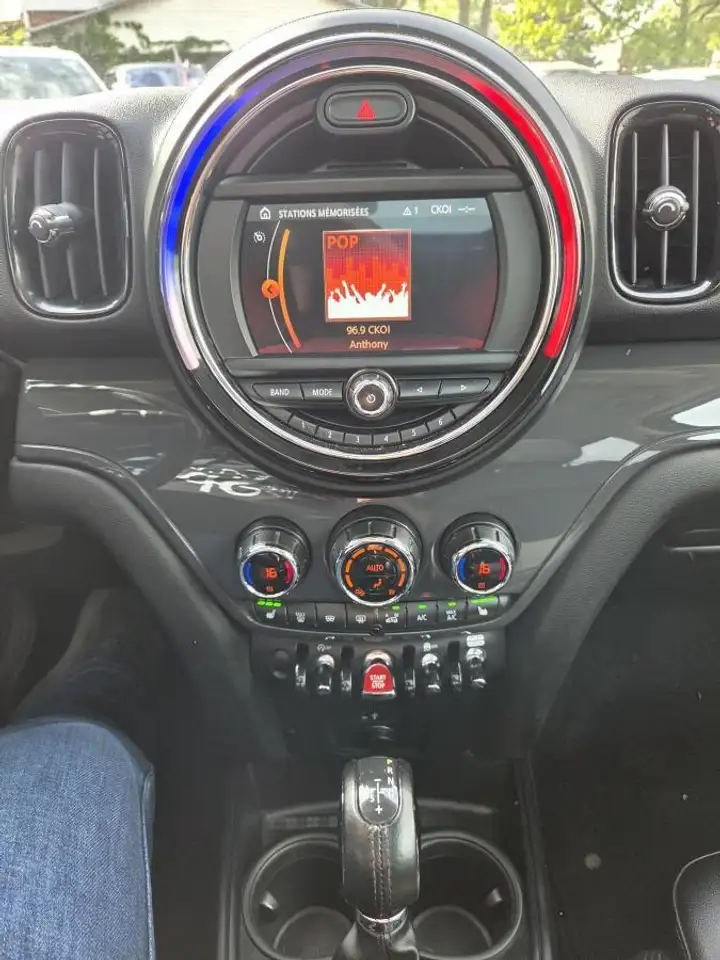 MINI Countryman photo MINI Countryman