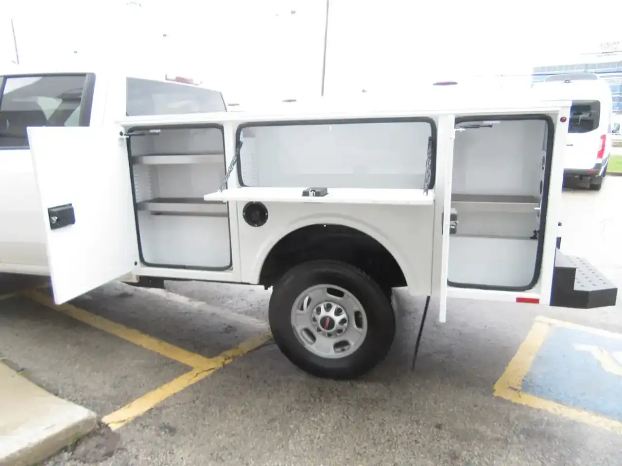 GMC Sierra 2500 photo GMC Sierra 2500