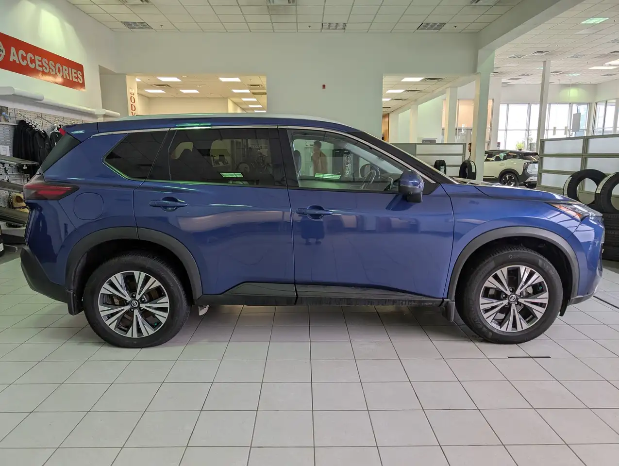 Nissan Rogue снимка Nissan Rogue