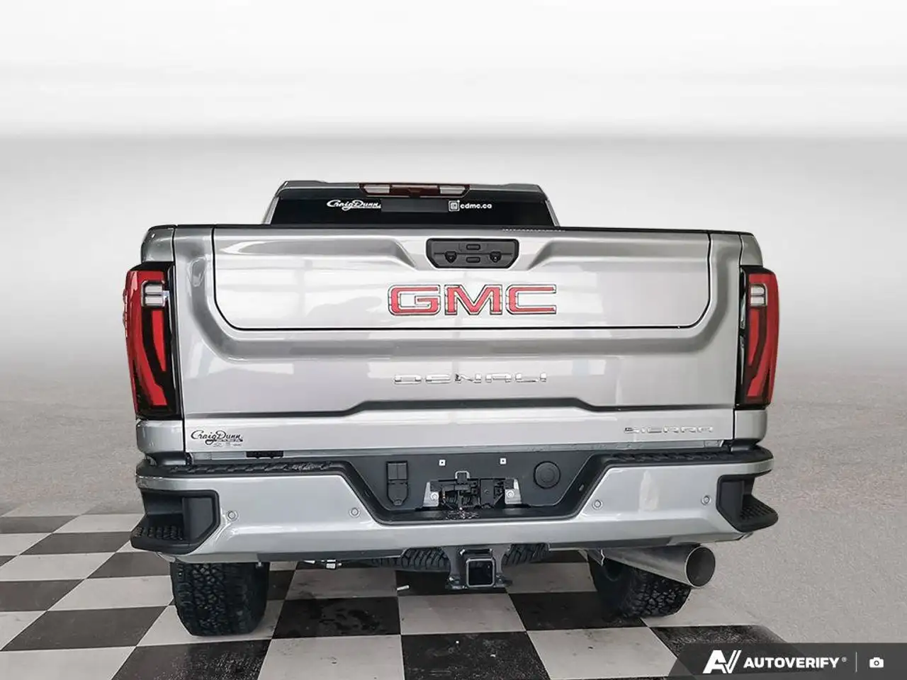 GMC Sierra 2500HD photo GMC Sierra 2500HD