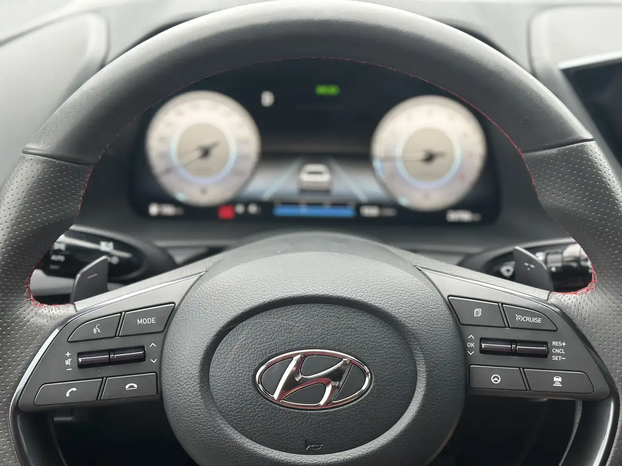 Hyundai SONATA снимка Hyundai SONATA