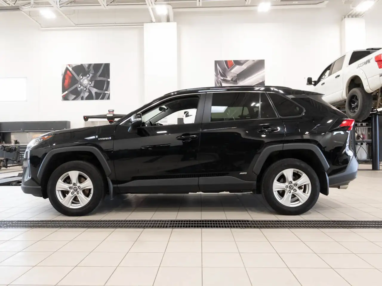 Toyota RAV 4 снимка Toyota RAV 4