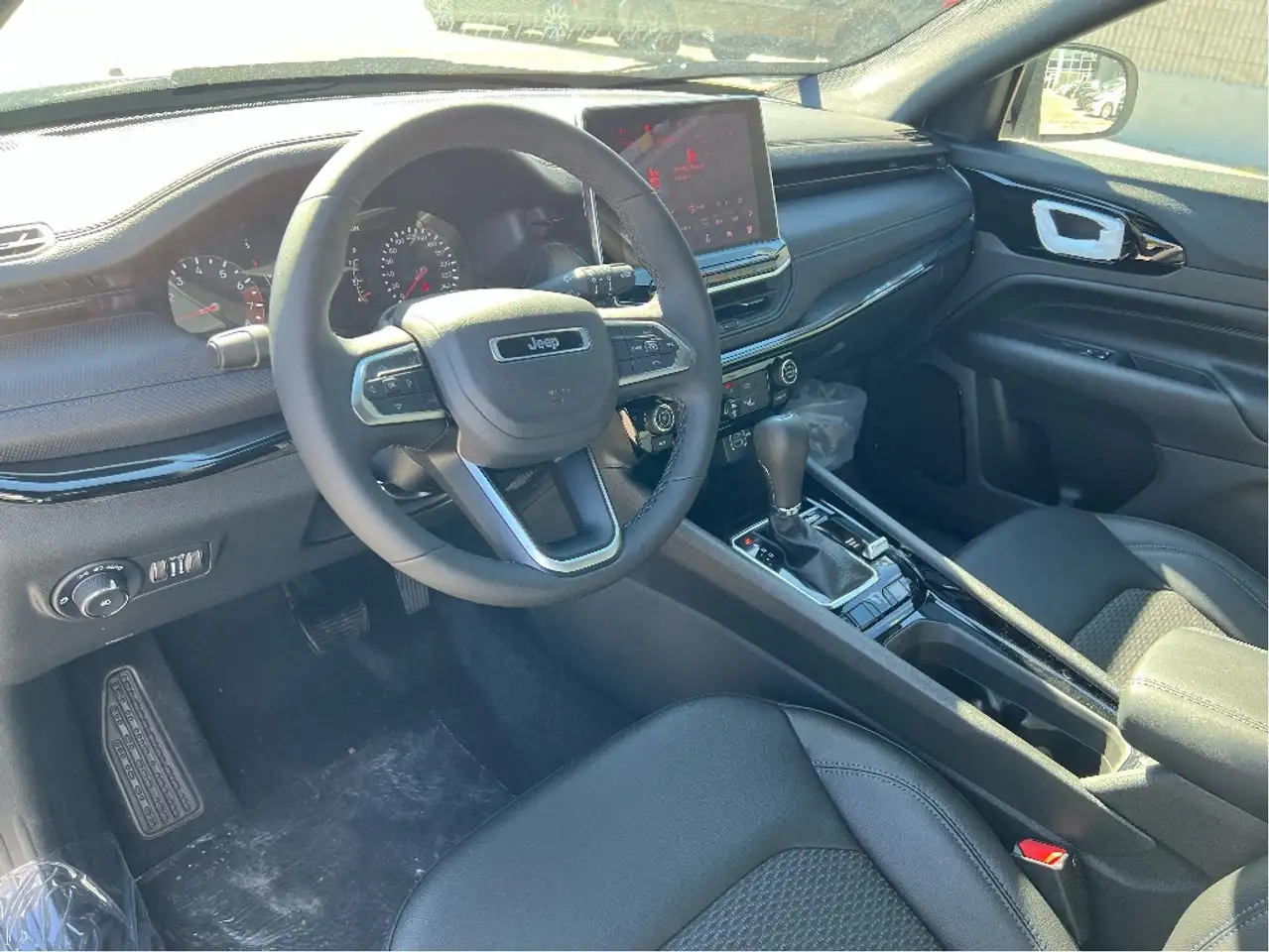 Jeep Compass photo Jeep Compass