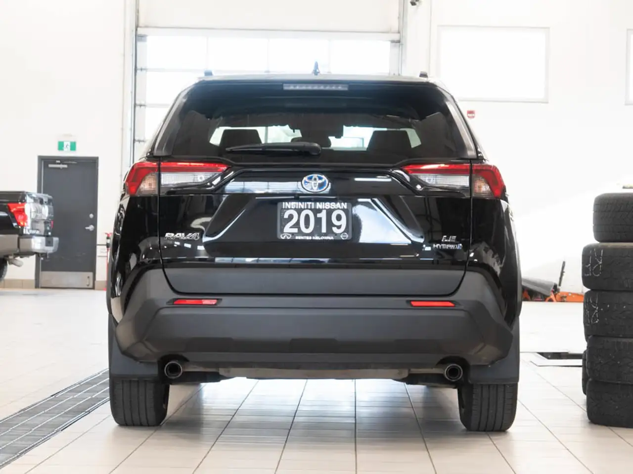 Toyota RAV 4 снимка Toyota RAV 4