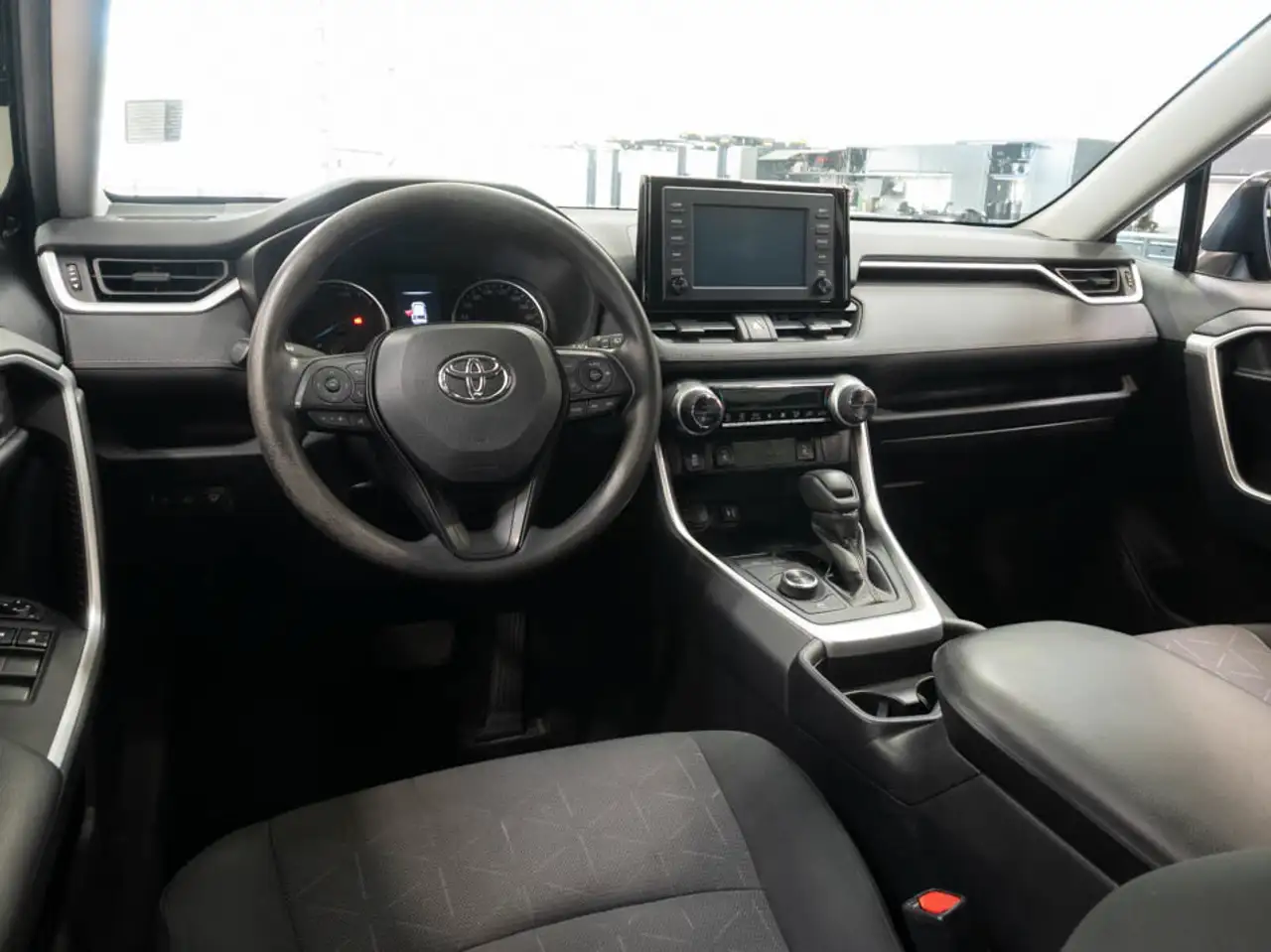 Toyota RAV 4 снимка Toyota RAV 4