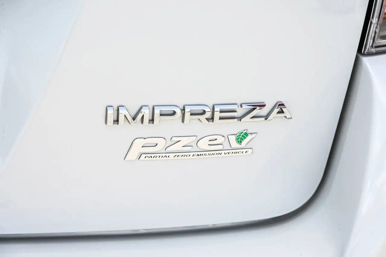Subaru Impreza fotografie Subaru Impreza