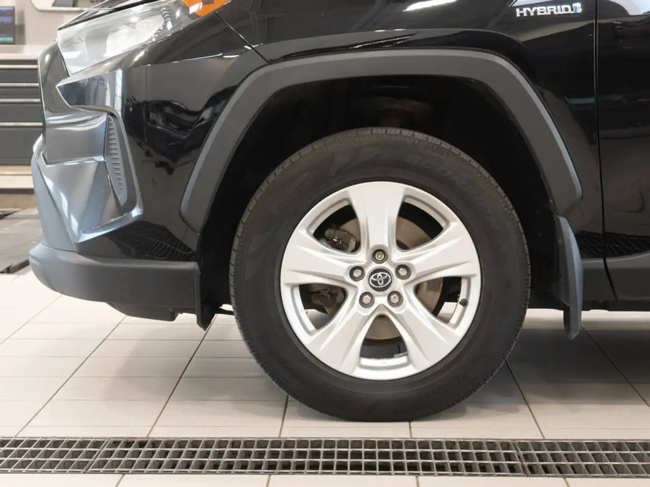 Toyota RAV 4 снимка Toyota RAV 4