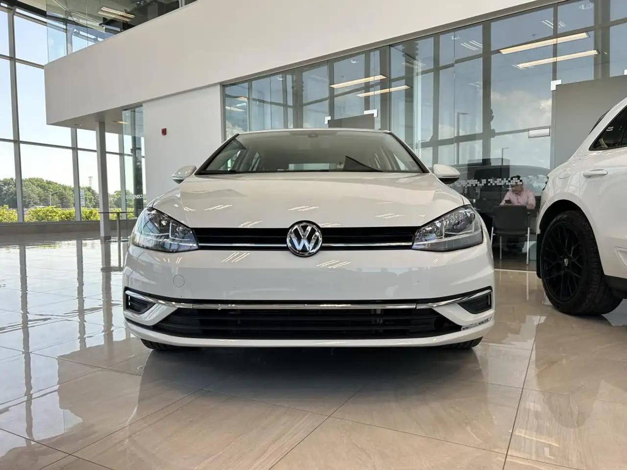 Volkswagen Golf photo Volkswagen Golf