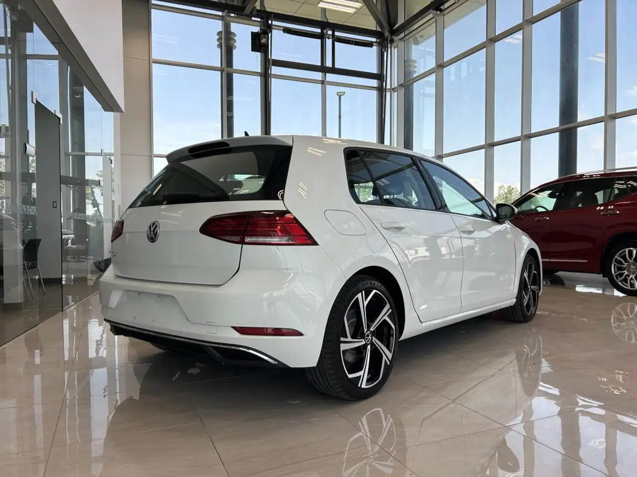Volkswagen Golf photo Volkswagen Golf