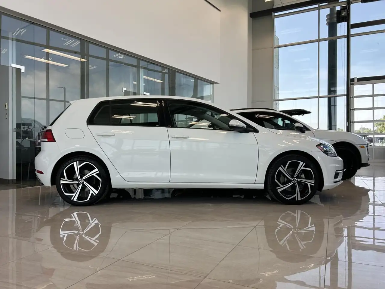 Volkswagen Golf photo Volkswagen Golf