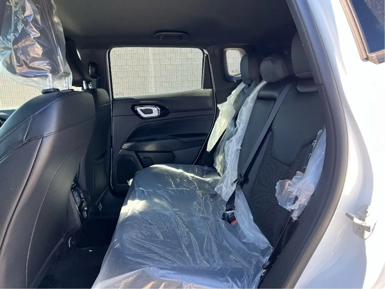 Jeep Compass photo Jeep Compass