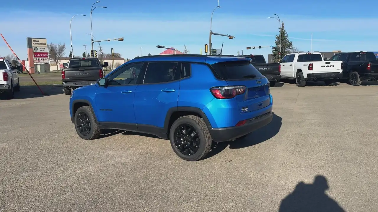 Jeep Compass photo Jeep Compass
