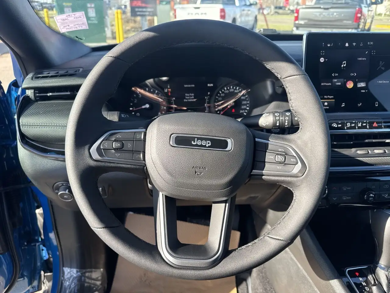 Jeep Compass photo Jeep Compass