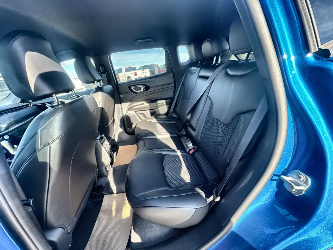 Jeep Compass photo Jeep Compass