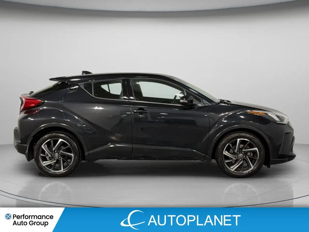 Toyota C-HR fotografie Toyota C-HR