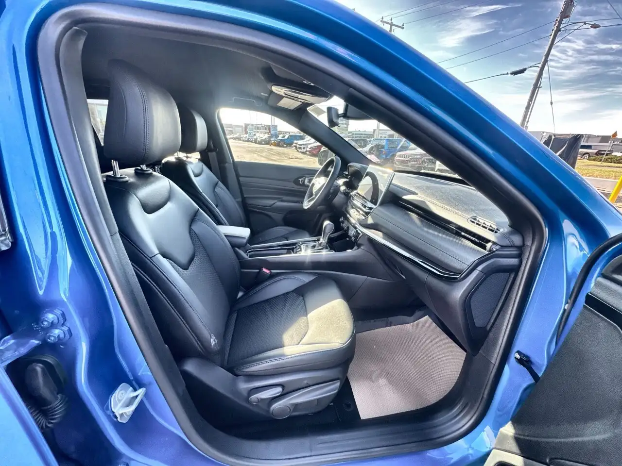 Jeep Compass photo Jeep Compass