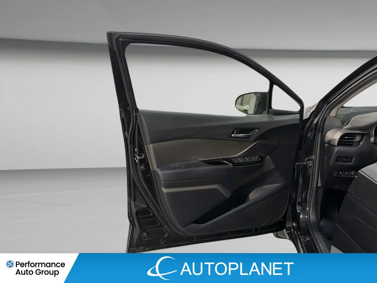 Toyota C-HR fotografie Toyota C-HR