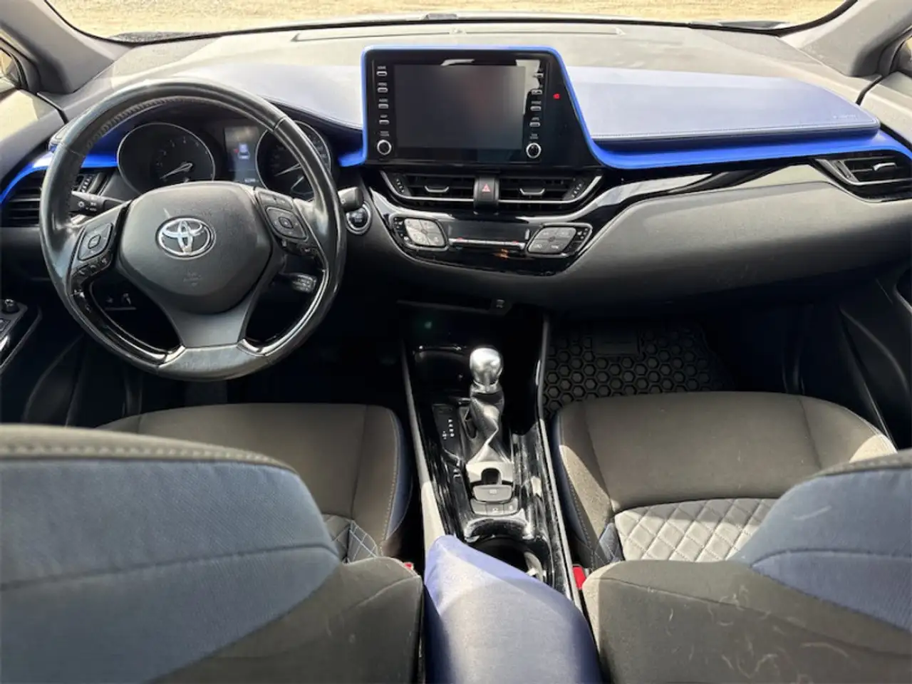 Toyota C-HR снимка Toyota C-HR