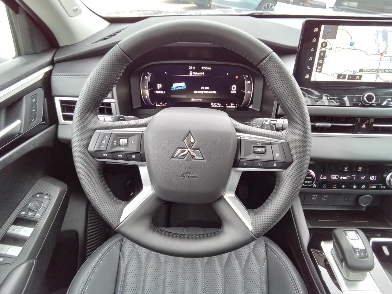 Mitsubishi Outlander снимка Mitsubishi Outlander