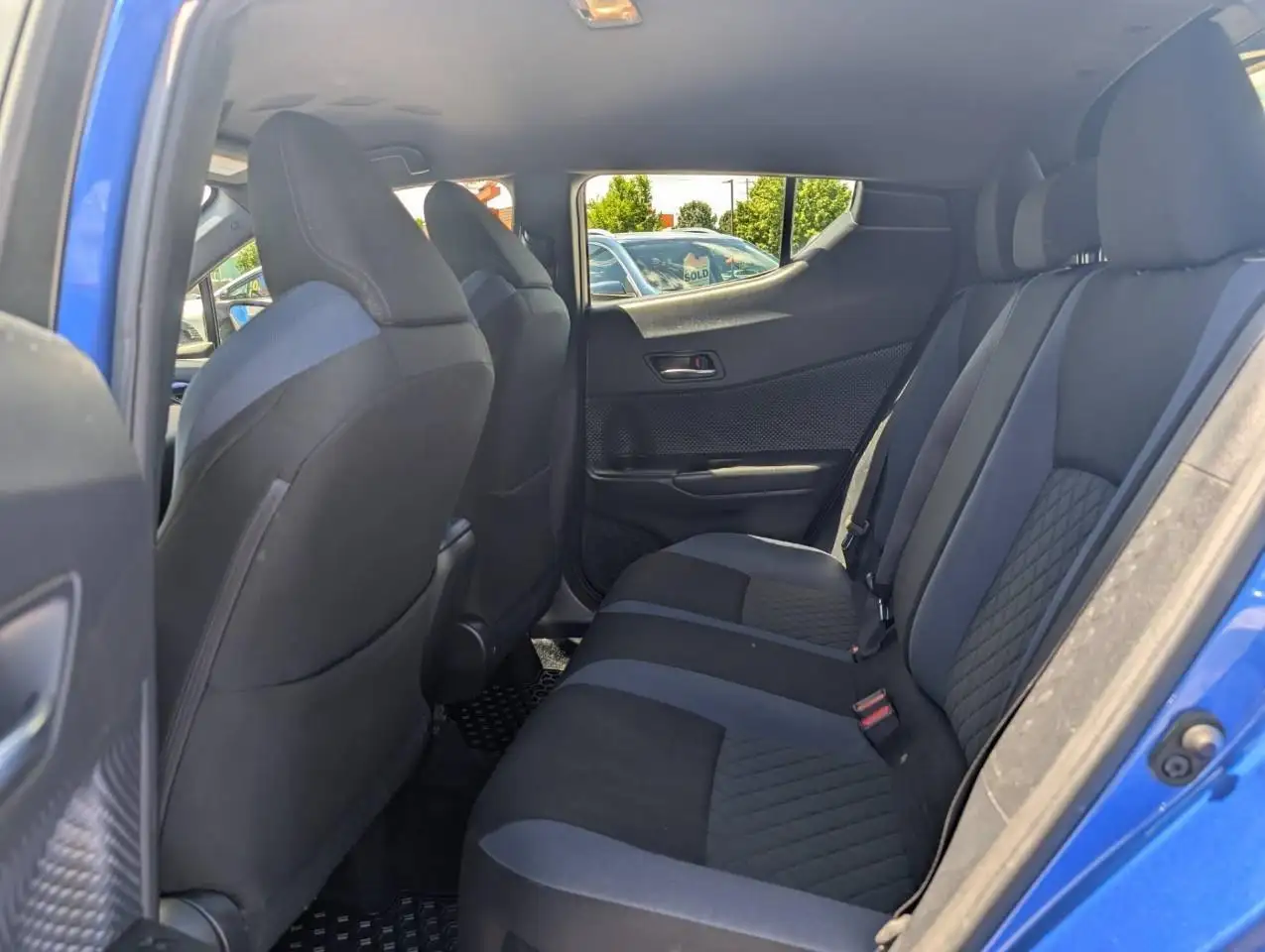 Toyota C-HR photo Toyota C-HR