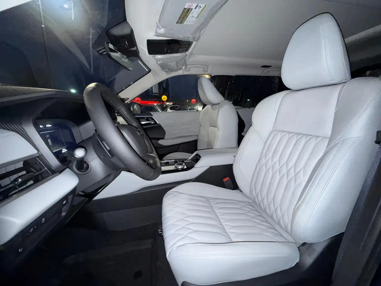 Mitsubishi Outlander снимка Mitsubishi Outlander