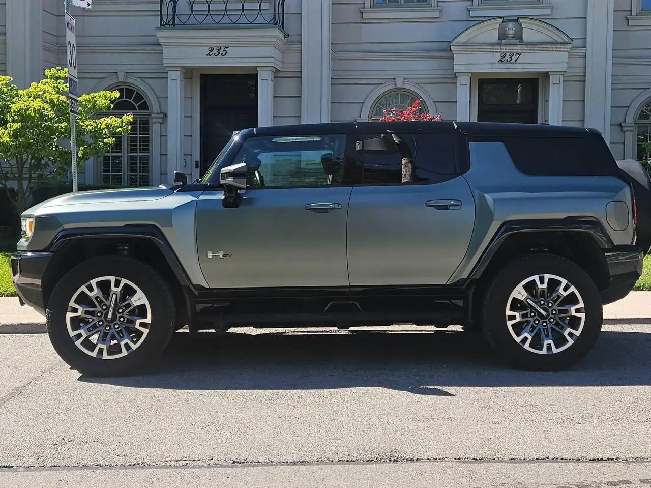2024 GMC HUMMER EV SUV