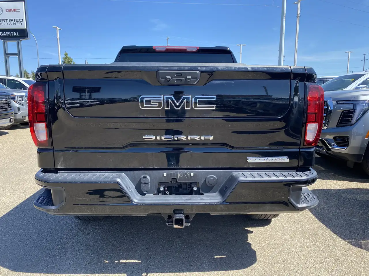 GMC Sierra 1500 снимка GMC Sierra 1500