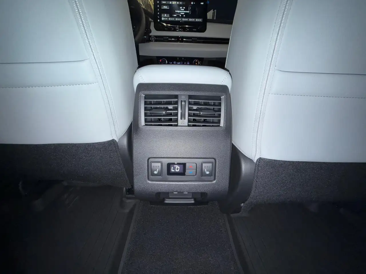 Mitsubishi Outlander снимка Mitsubishi Outlander