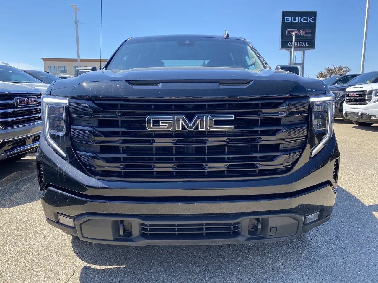 GMC Sierra 1500 снимка GMC Sierra 1500
