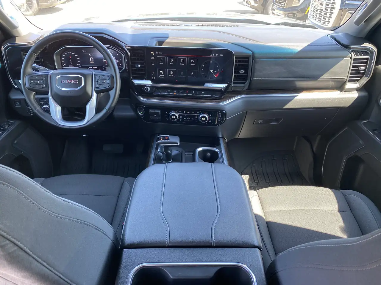 GMC Sierra 1500 снимка GMC Sierra 1500