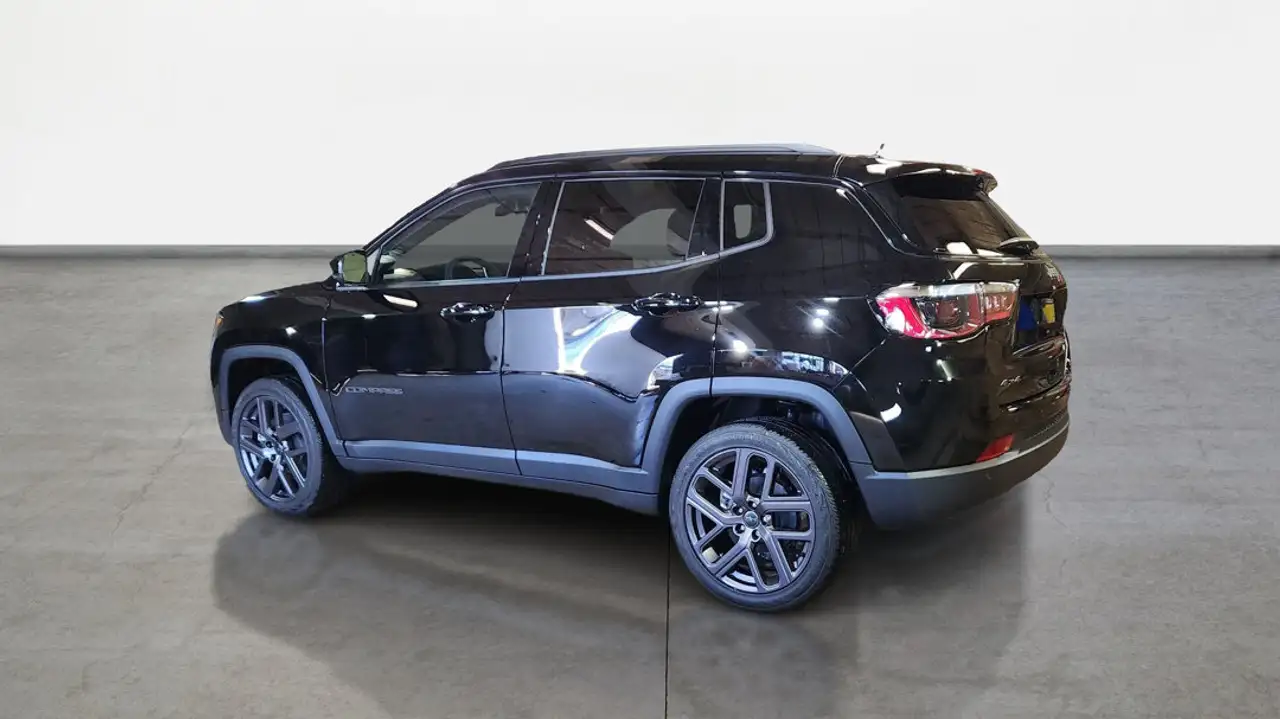 Jeep Compass снимка Jeep Compass