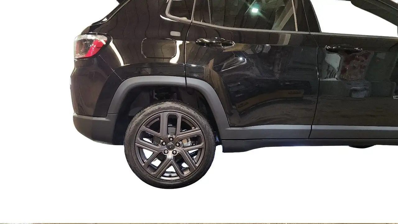 Jeep Compass снимка Jeep Compass