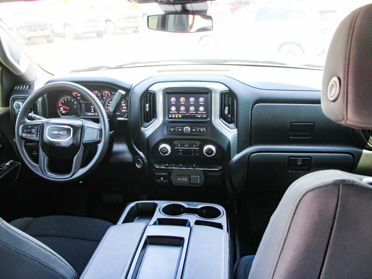 GMC Sierra 1500 снимка GMC Sierra 1500