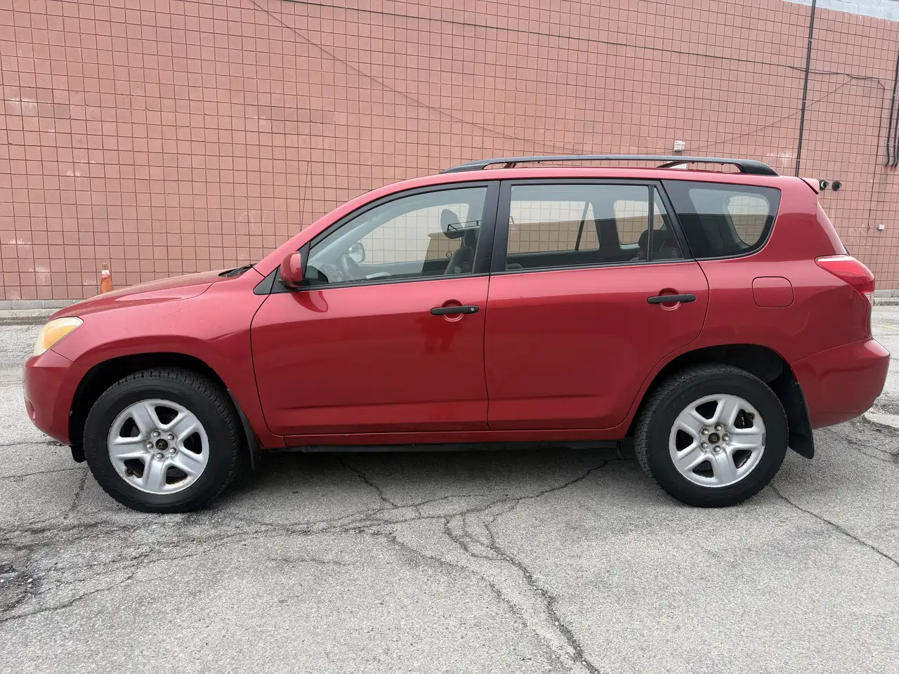 Toyota RAV 4 снимка Toyota RAV 4