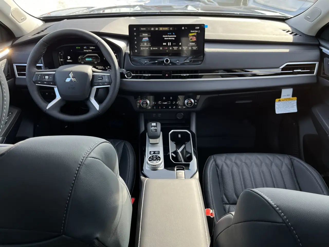 Mitsubishi Outlander снимка Mitsubishi Outlander