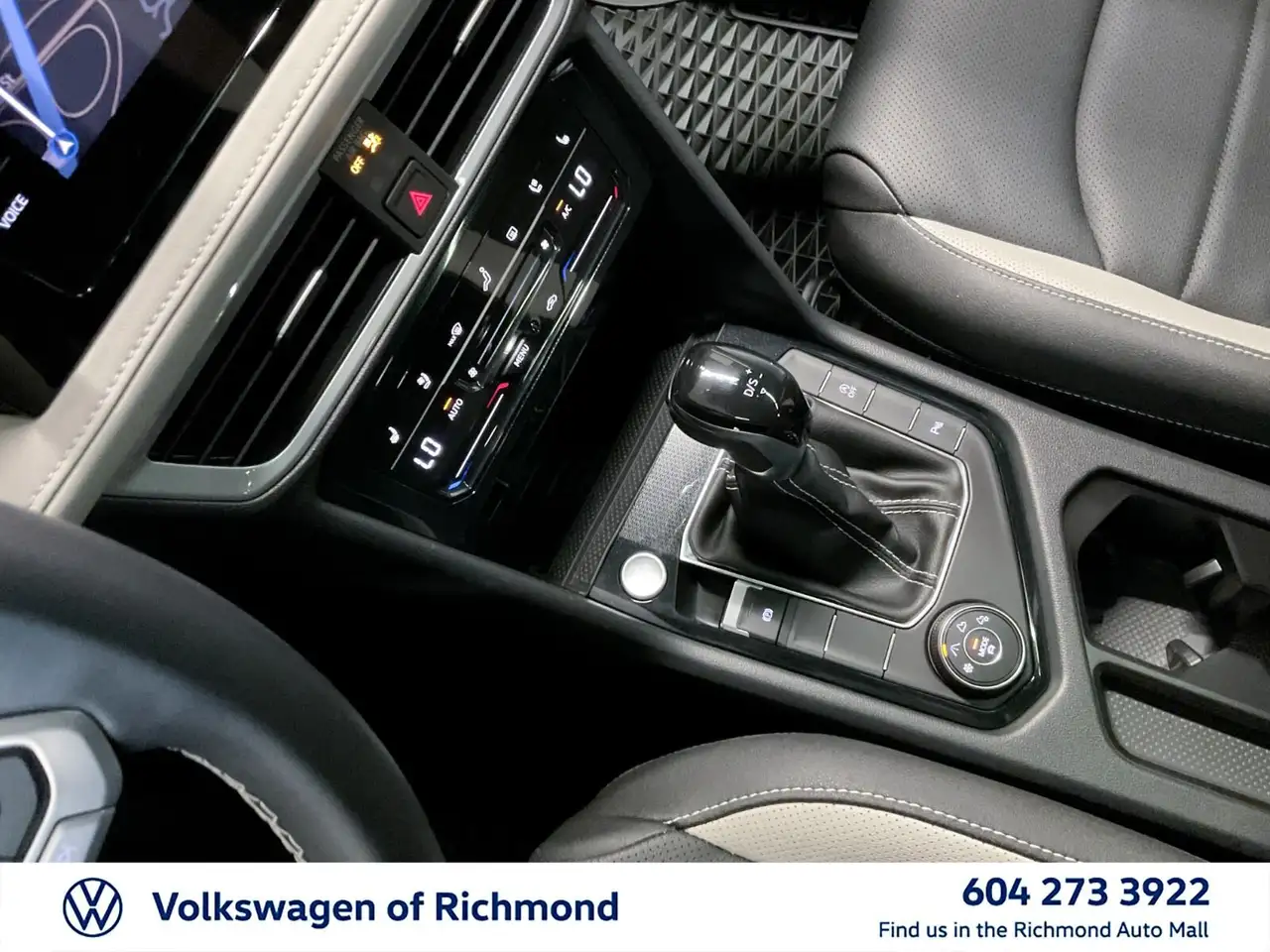 Volkswagen Taos photo Volkswagen Taos