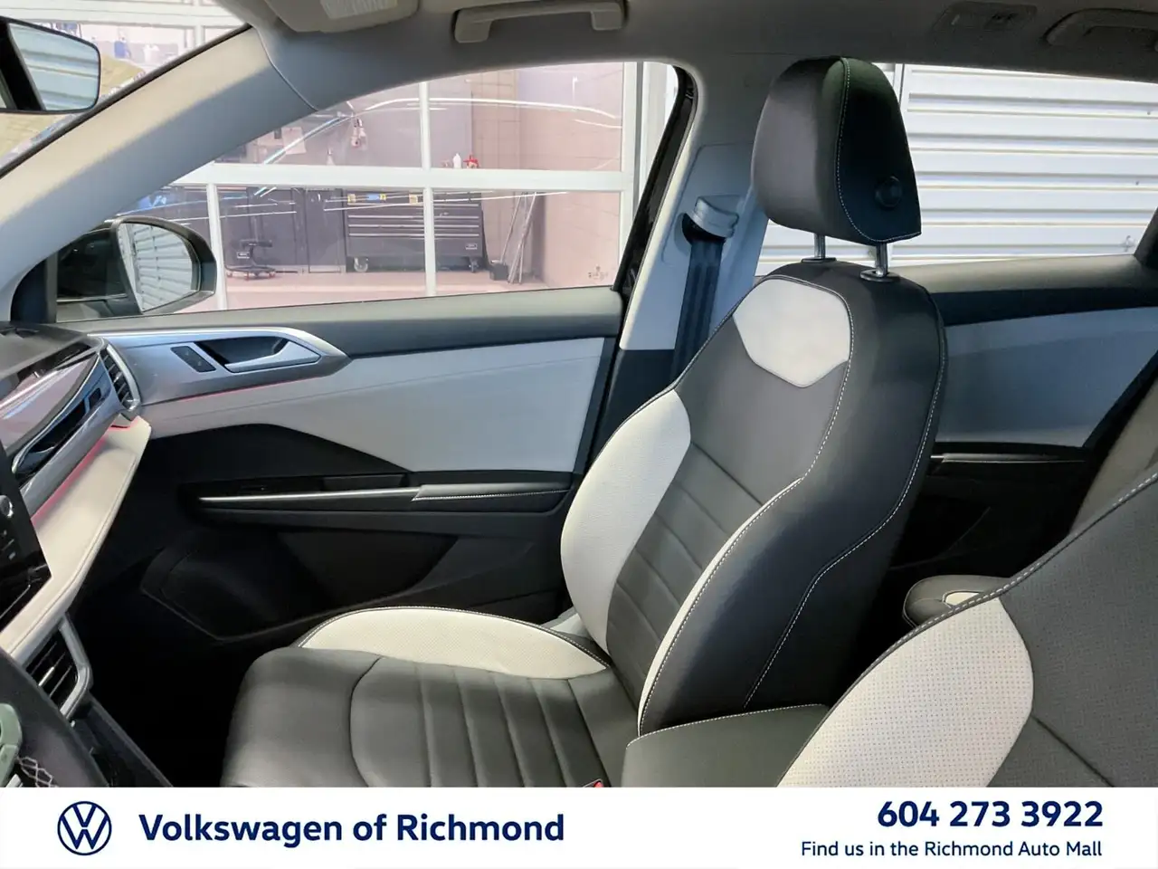 Volkswagen Taos photo Volkswagen Taos
