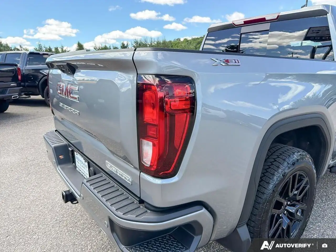 GMC Sierra 1500 снимка GMC Sierra 1500