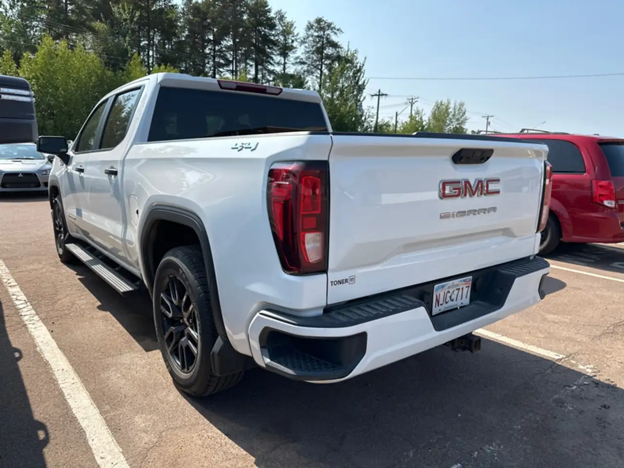 GMC Sierra 1500 photo GMC Sierra 1500